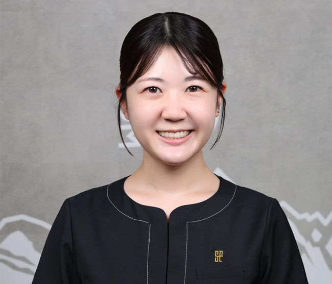 濵出 莉早
