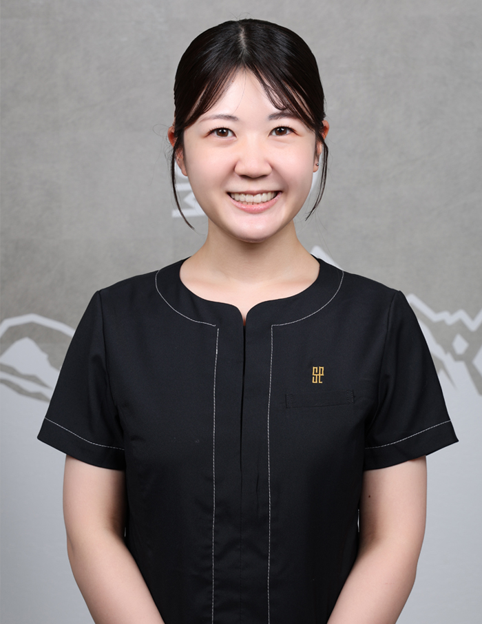 濵出 莉早